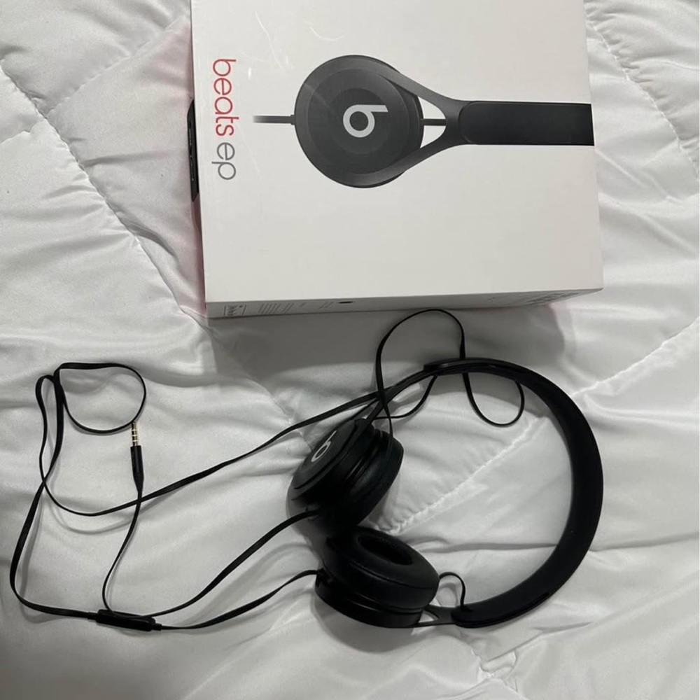 Beats by Dre Black Headphones